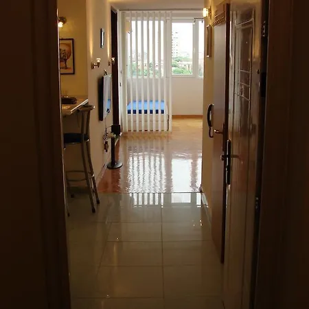 דירה Holiday'n'deluxe Suites סקופיה