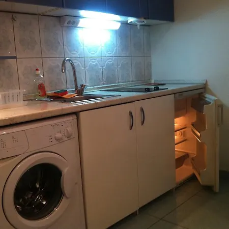Holiday'n'deluxe Suites דירה