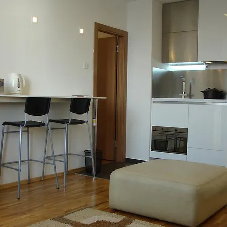 Holiday'n'deluxe Suites דירה *